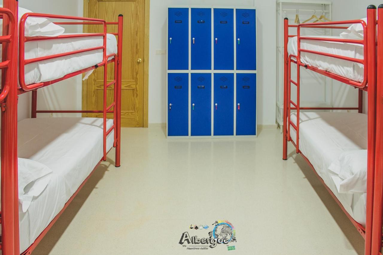 Albergue Multiaventura Active Andalucia Almodóvar del Río Esterno foto