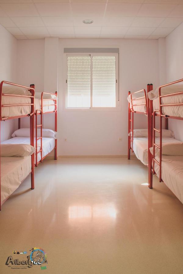 Albergue Multiaventura Active Andalucia Almodóvar del Río Esterno foto